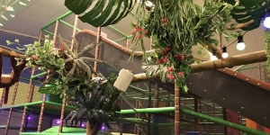 Geuren en muziek bij Monkey Town
