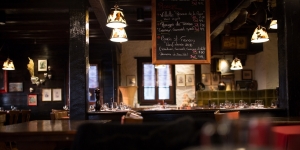 Geur 'Mahoni' bij Café Postiljon