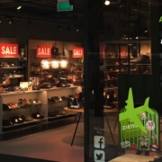 Retail DDJ Media videowall schoenenwinkel